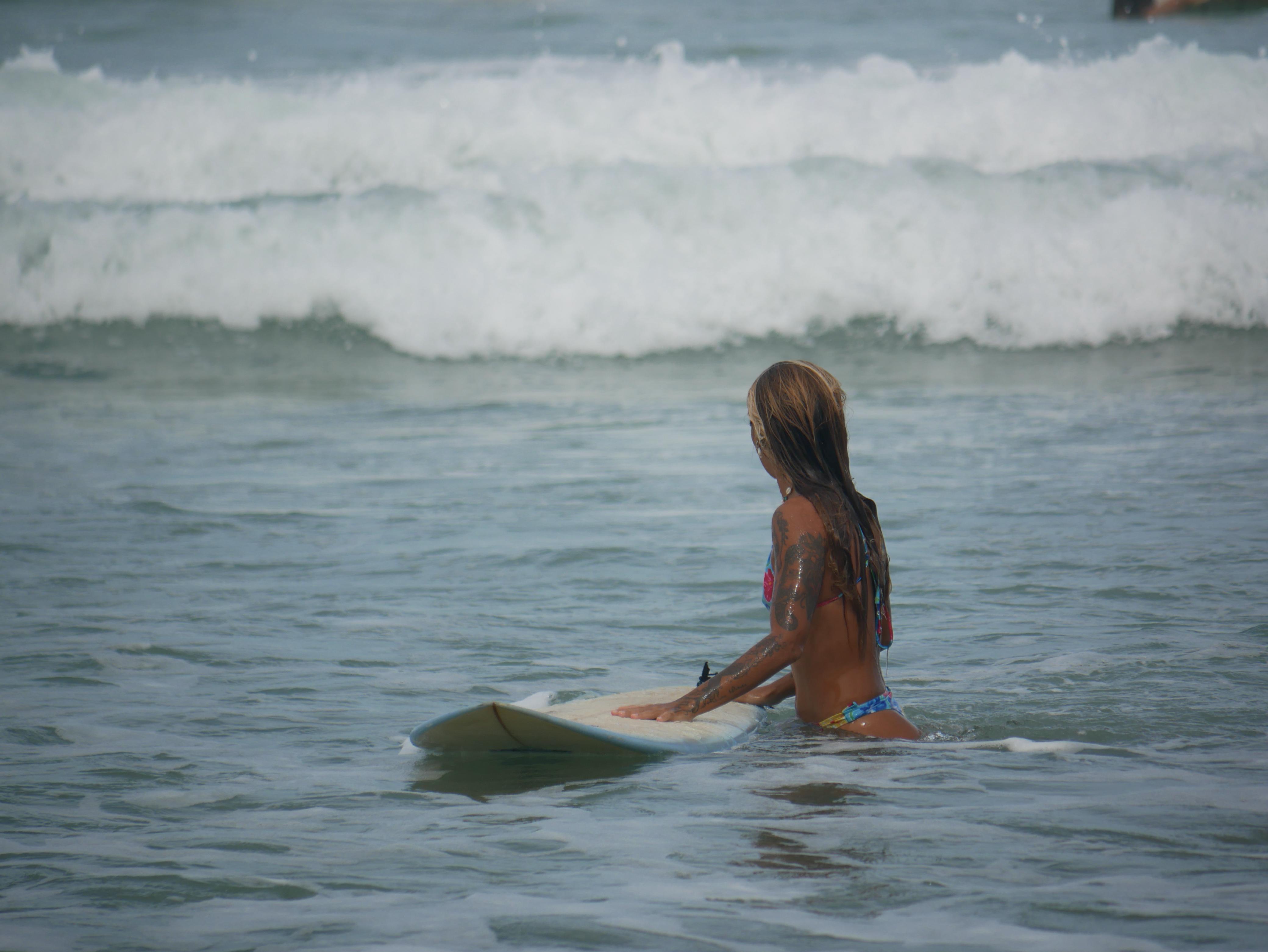 Foto surfeando